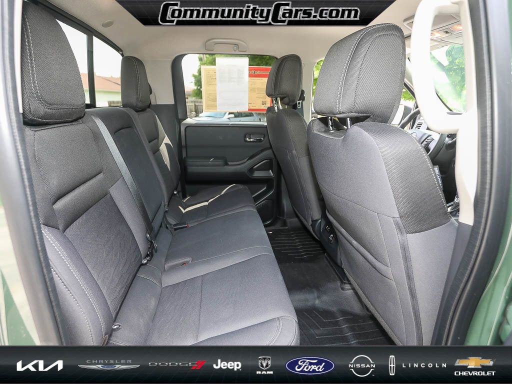 Used 2023 Nissan Frontier SV w/ SV Convenience Package image 23