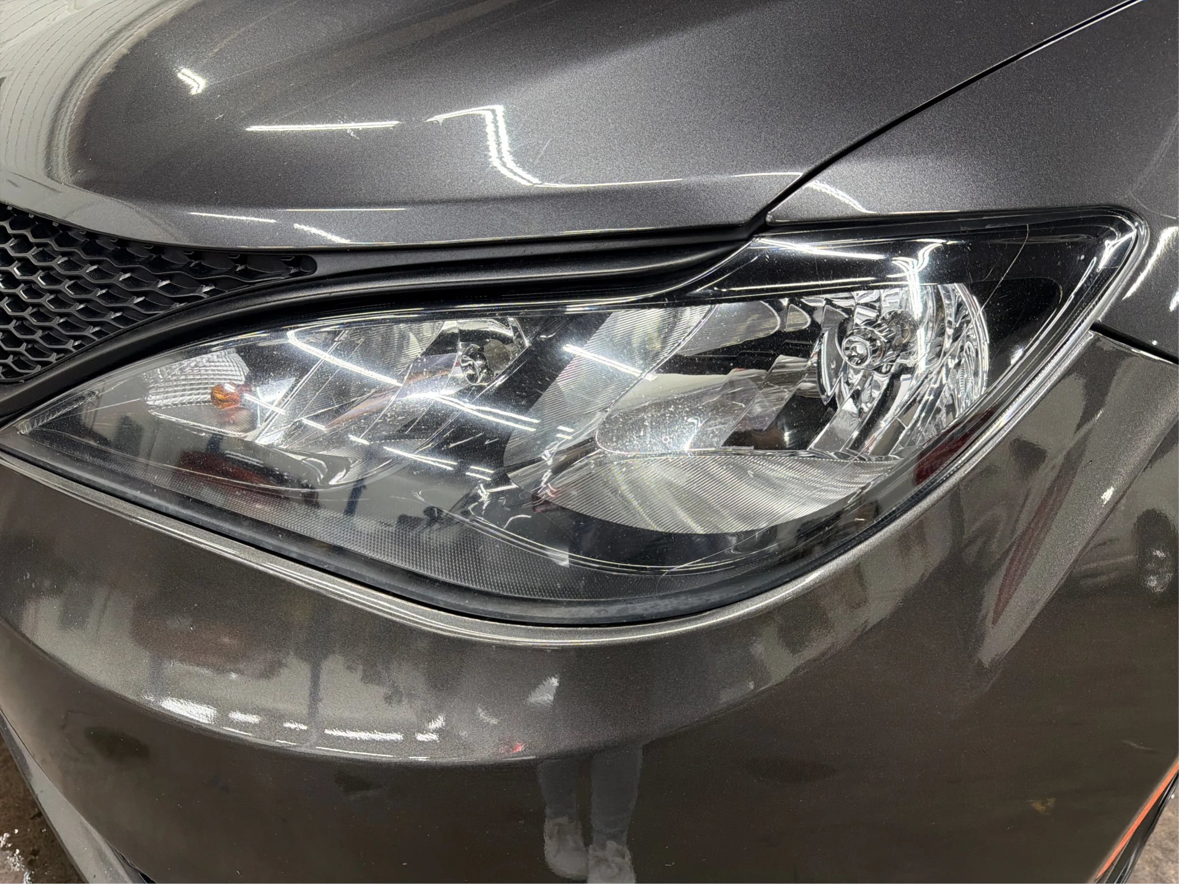 Used 2023 Chrysler Voyager LX FWD image 39