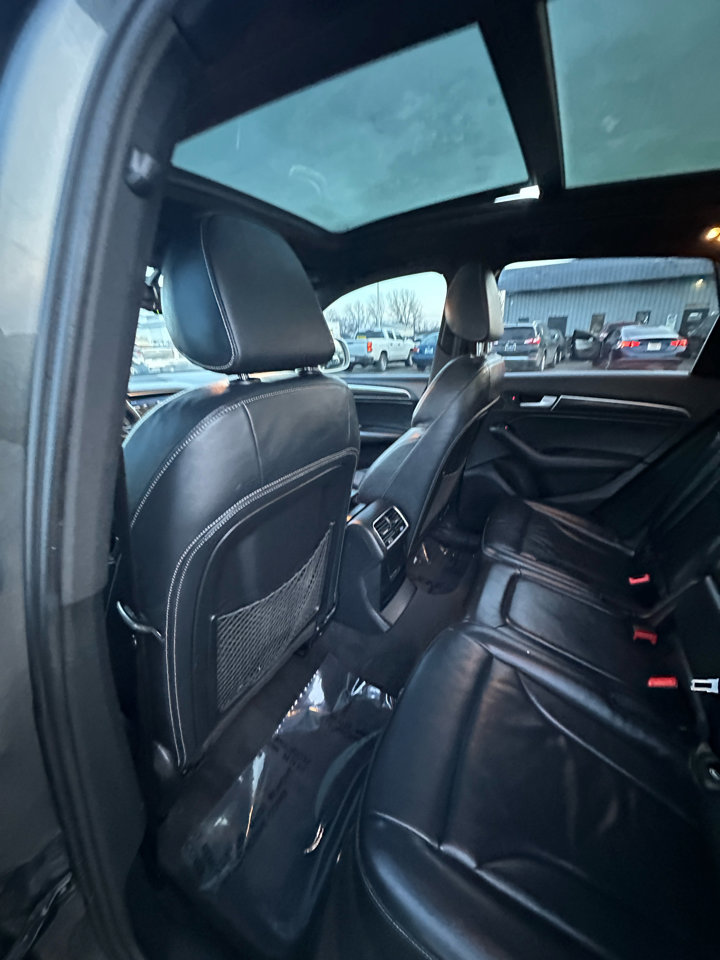 Used 2015 Audi SQ5 Premium Plus w/ Technology Package image 45