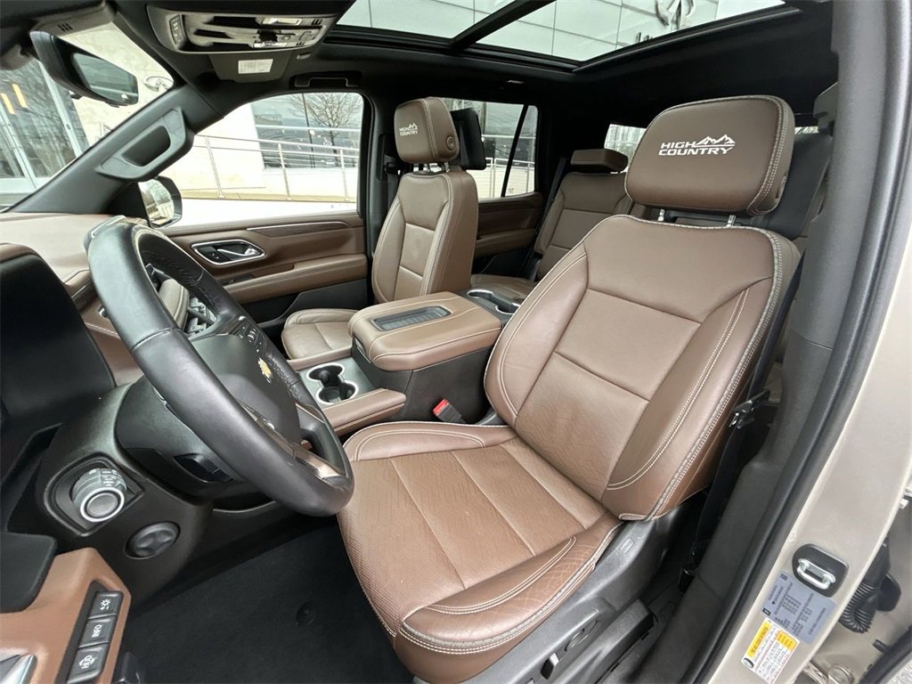 Used 2021 Chevrolet Tahoe High Country w/ Premium Package image 15