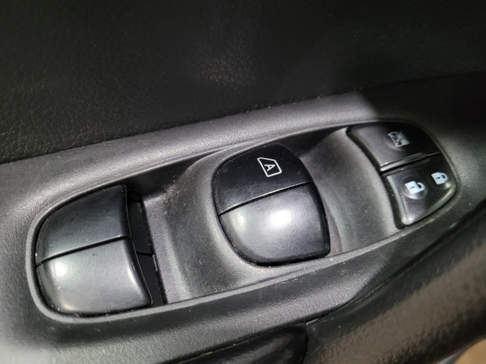 Used 2016 Nissan Rogue SV w/ SV Premium Package AWD/4WD image 27