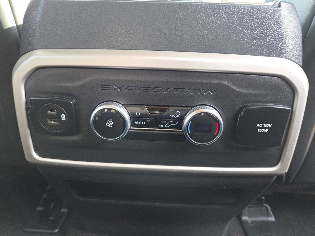 Used 2023 Ford Expedition Max XLT image 20