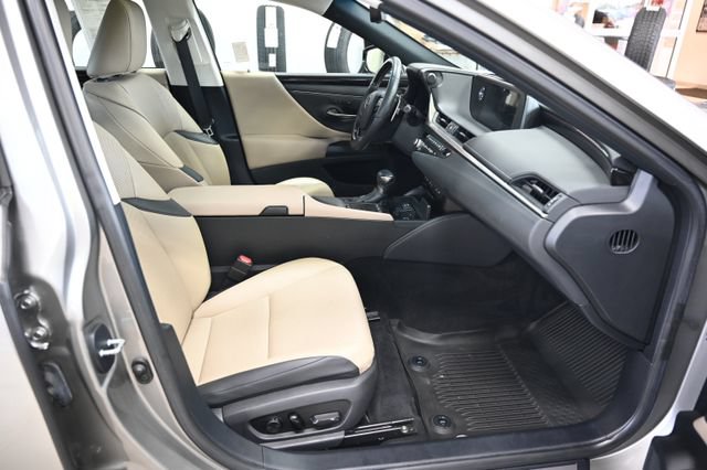 Used 2021 Lexus ES 250 w/ Premium Package AWD/4WD image 11