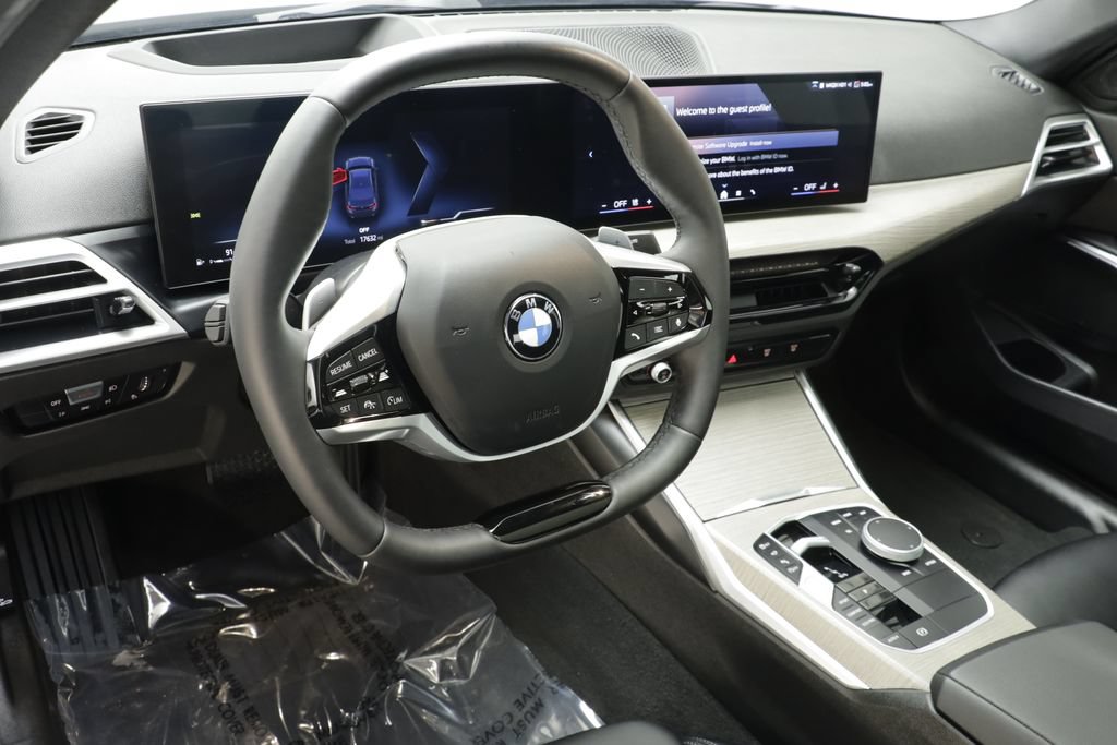 Used 2025 BMW 330i xDrive Sedan AWD/4WD image 7