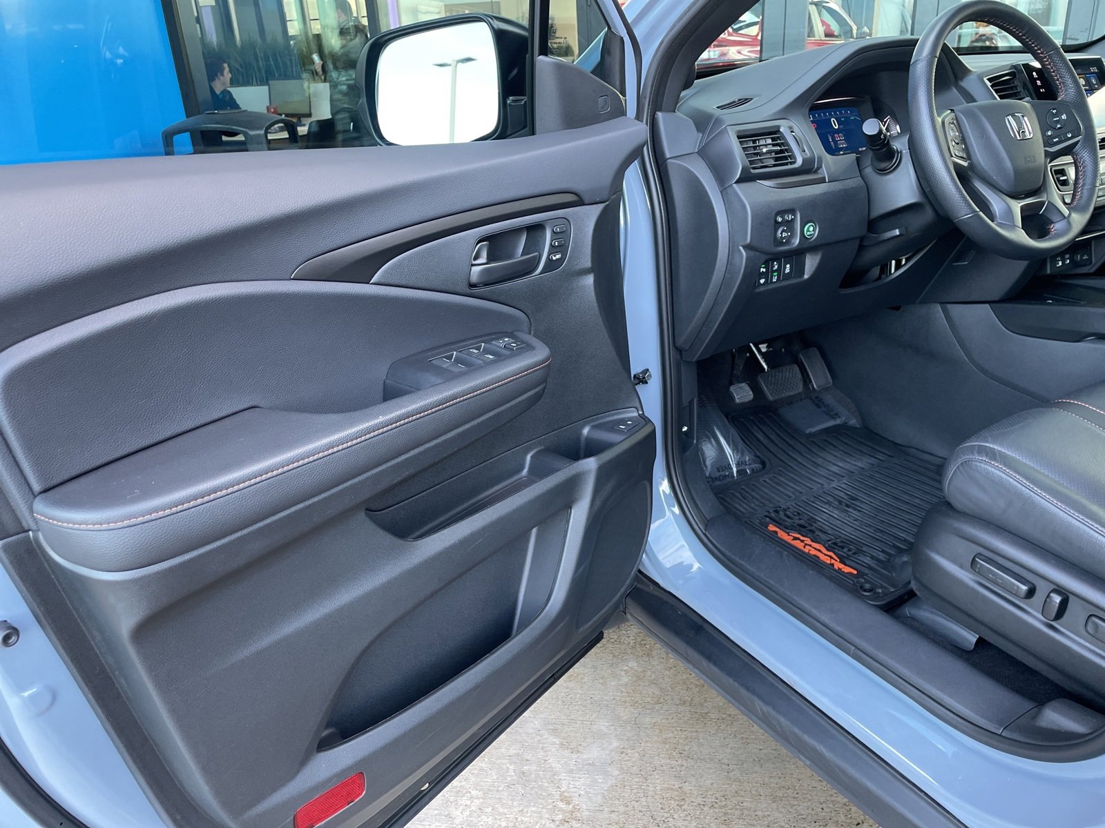 Used 2024 Honda Passport TrailSport image 9