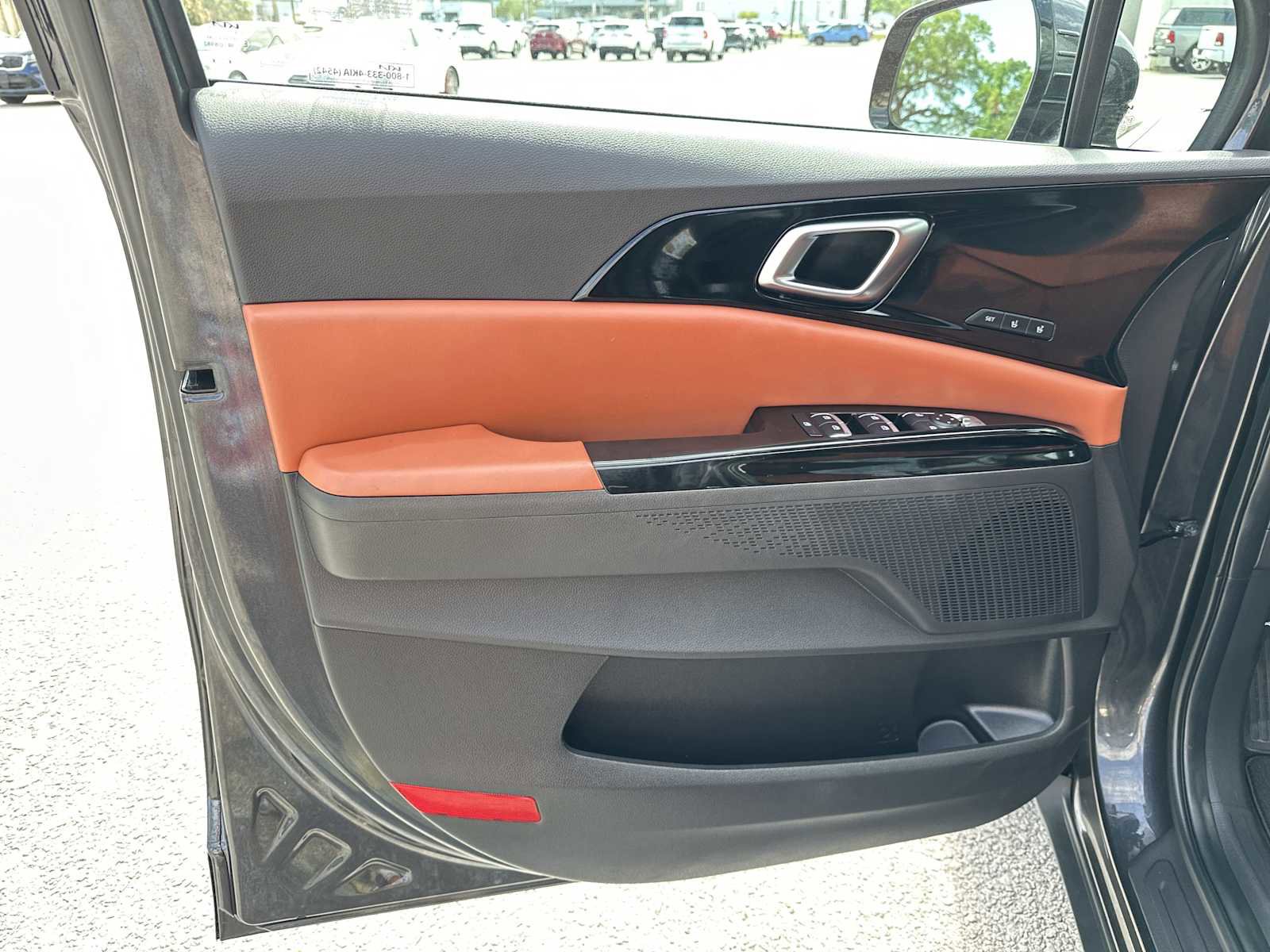 Used 2024 Kia Carnival SX image 15