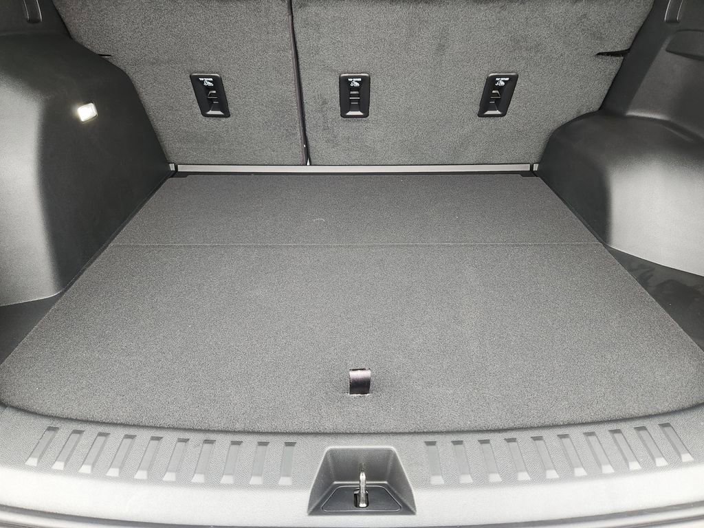 New 2026 Chevrolet Equinox LT image 33