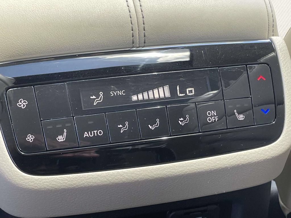 Used 2025 INFINITI QX60 Sensory AWD/4WD image 4
