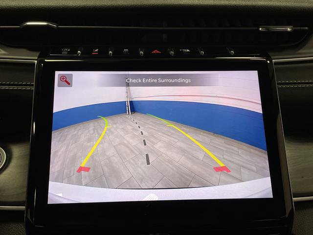 Used 2023 Jeep Grand Cherokee L Limited image 10