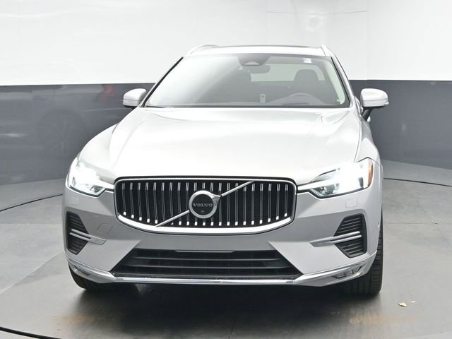 Used 2023 Volvo XC60 B6 Ultimate w/ Protection Package Premier image 3