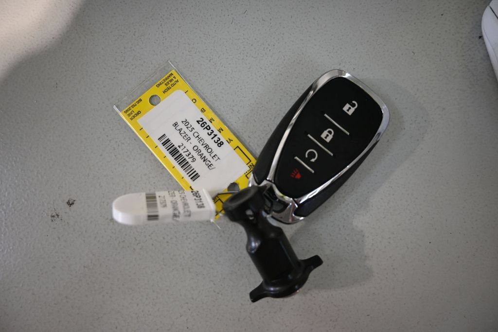 Used 2025 Chevrolet Blazer LT FWD image 22
