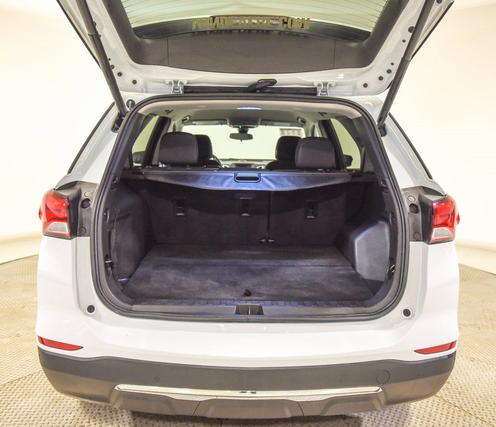 Used 2023 Chevrolet Equinox LT image 14