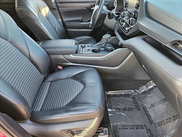 Used 2021 Toyota Highlander XSE image 27