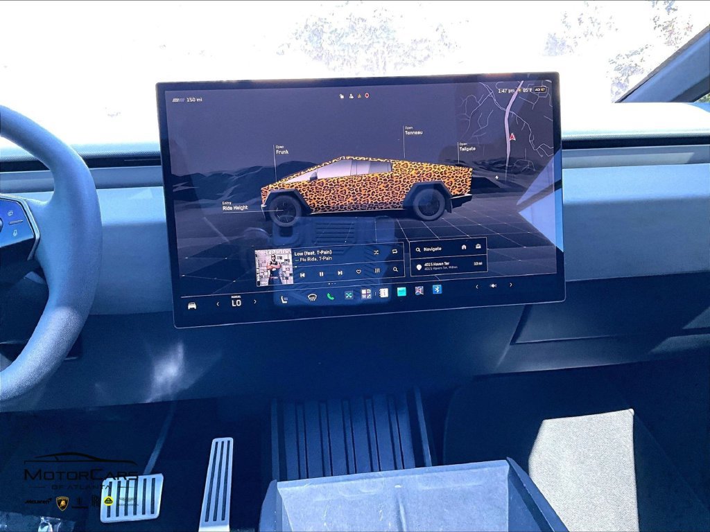 Used 2024 Tesla Cybertruck AWD Crew Cab image 7