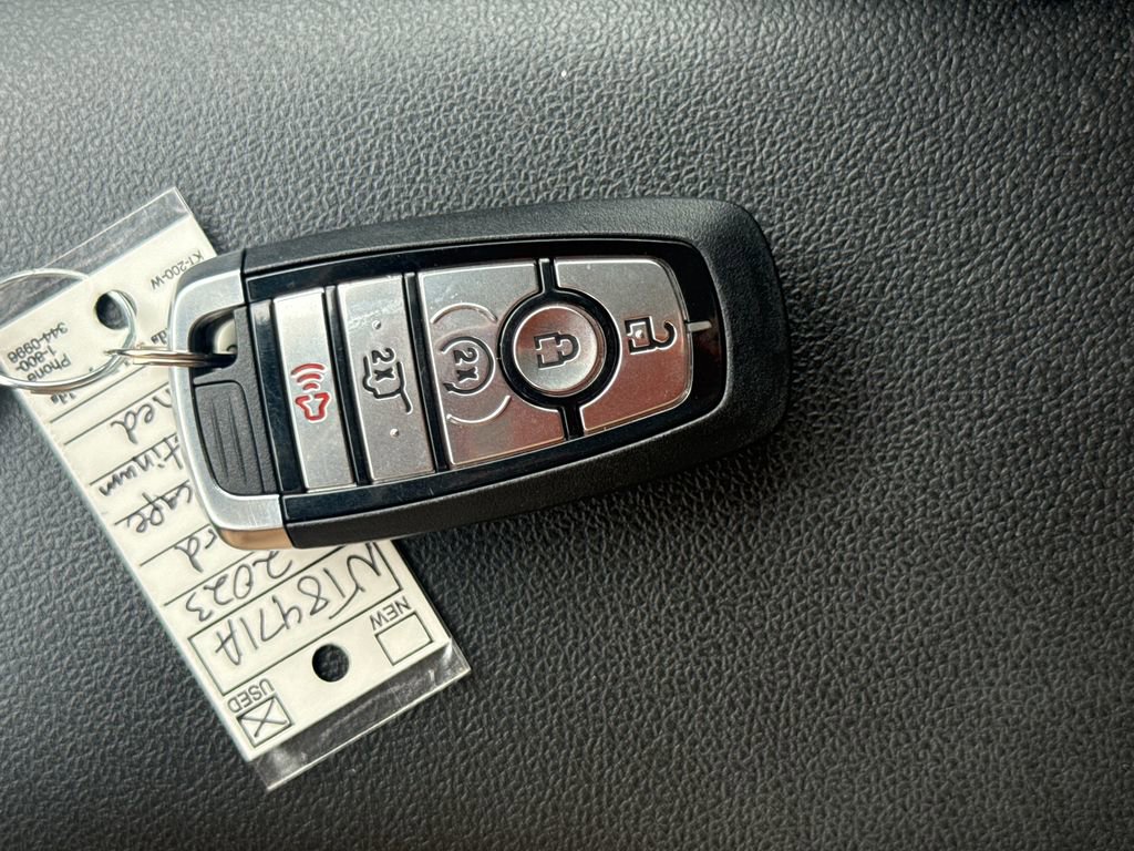 Used 2023 Ford Escape Platinum FWD image 40
