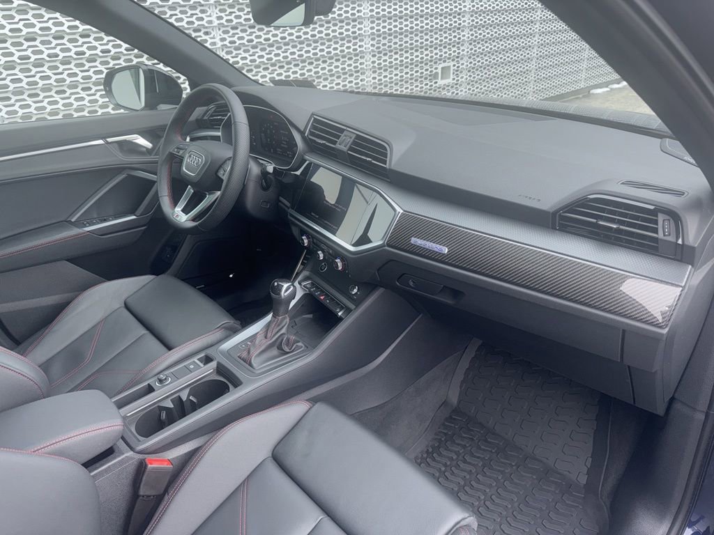 Used 2025 Audi Q3 2.0T Premium Plus w/ Premium Plus Package image 6