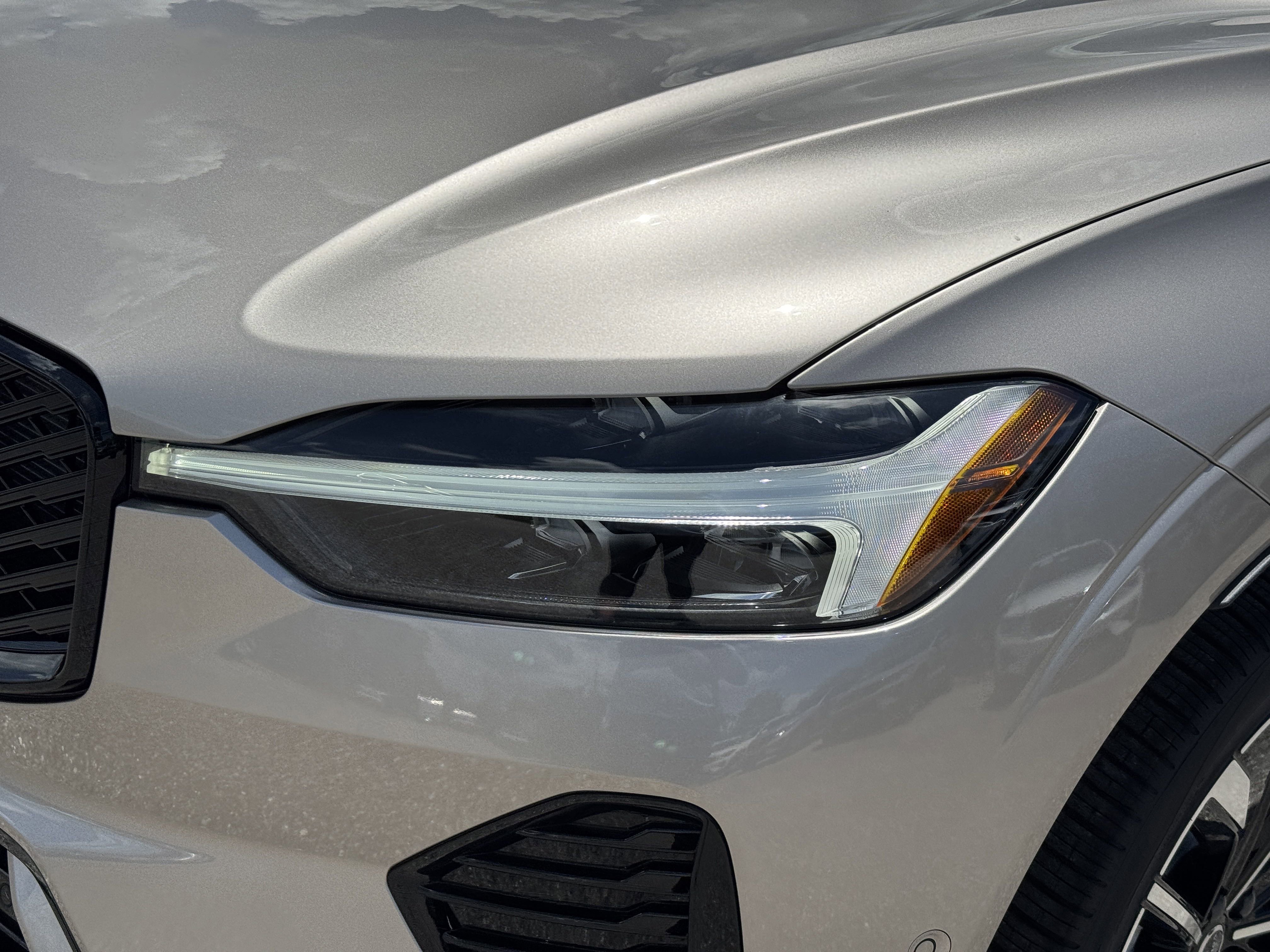 New 2026 Volvo XC60 B5 Ultra w/ Protection Package image 8