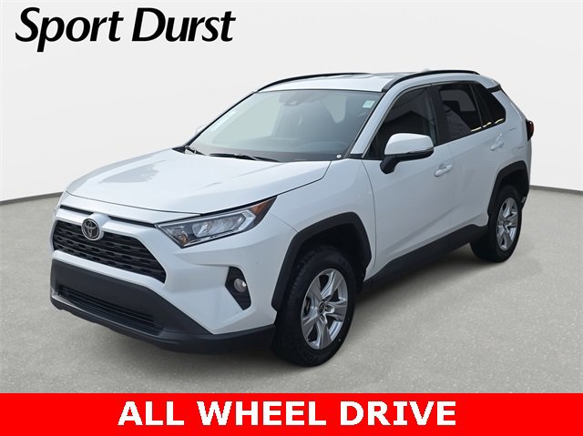 Used 2021 Toyota RAV4 XLE image 1