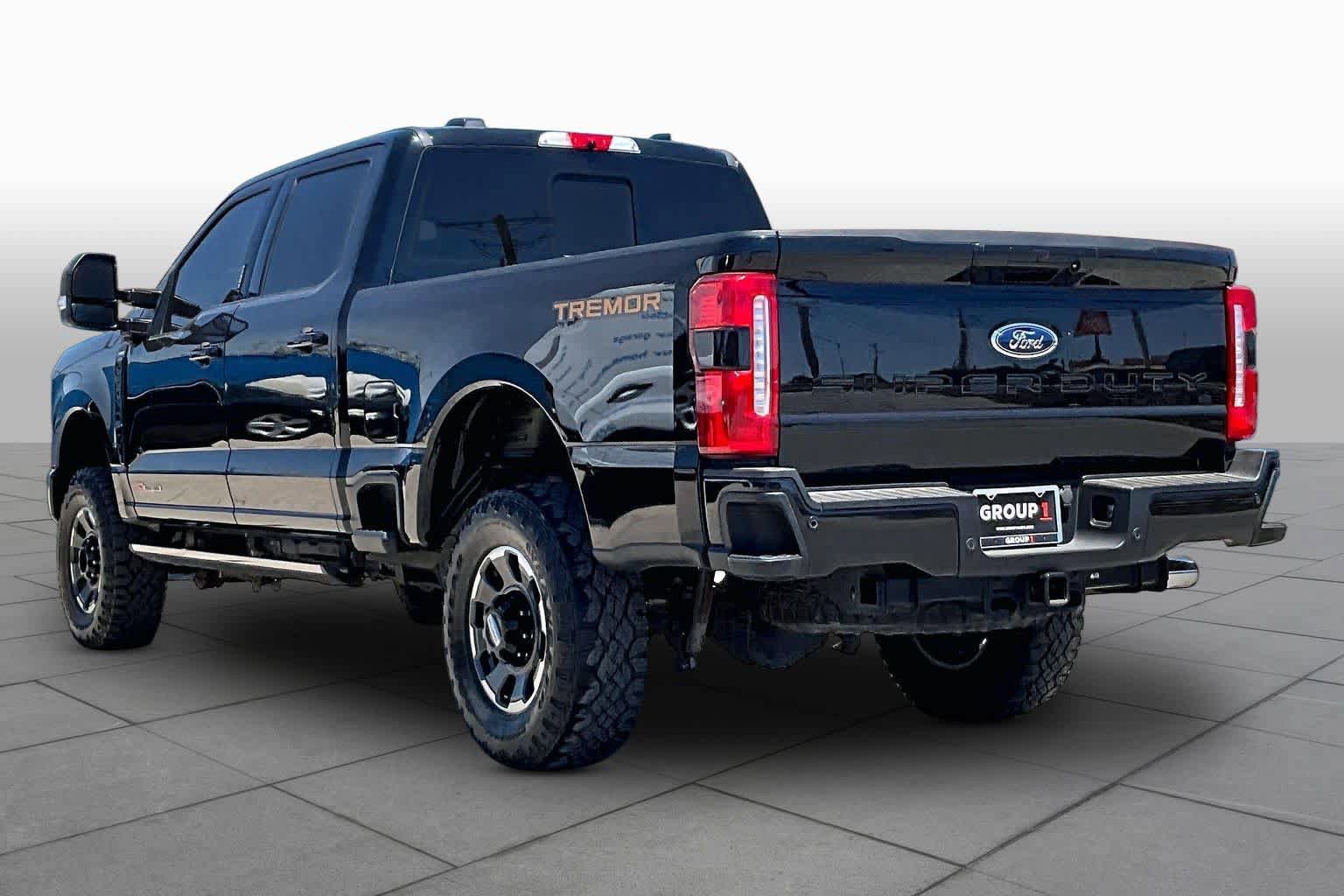 Used 2023 Ford F250 Lariat w/ Tremor Off-Road Package AWD/4WD image 11
