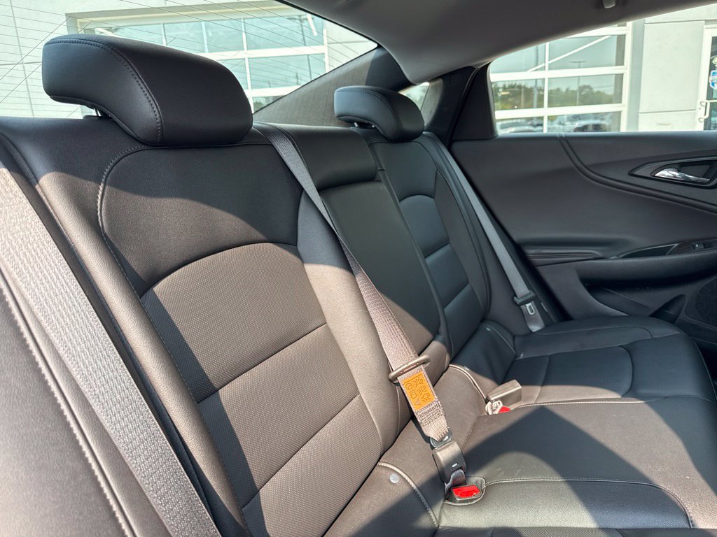 Used 2024 Chevrolet Malibu LT FWD image 37