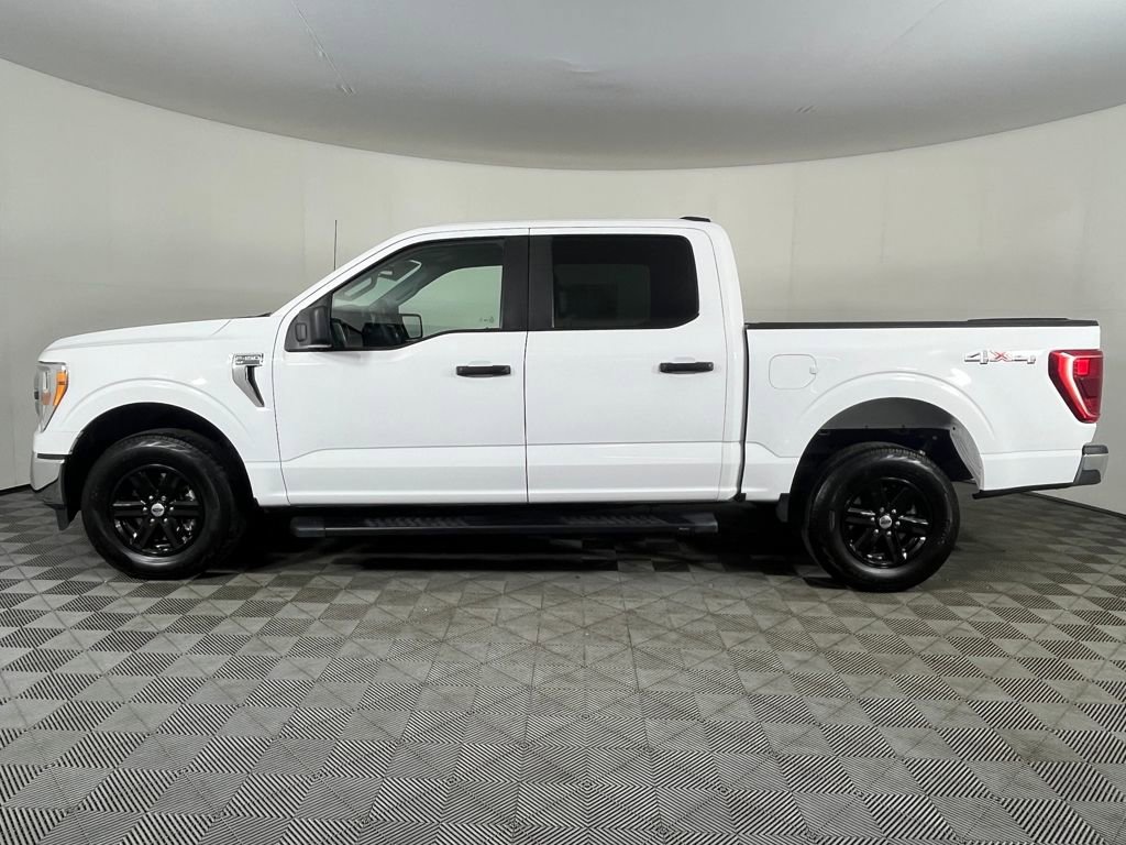 Used 2022 Ford F150 XLT w/ Trailer Tow Package image 9