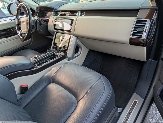 Used 2019 Land Rover Range Rover HSE image 12