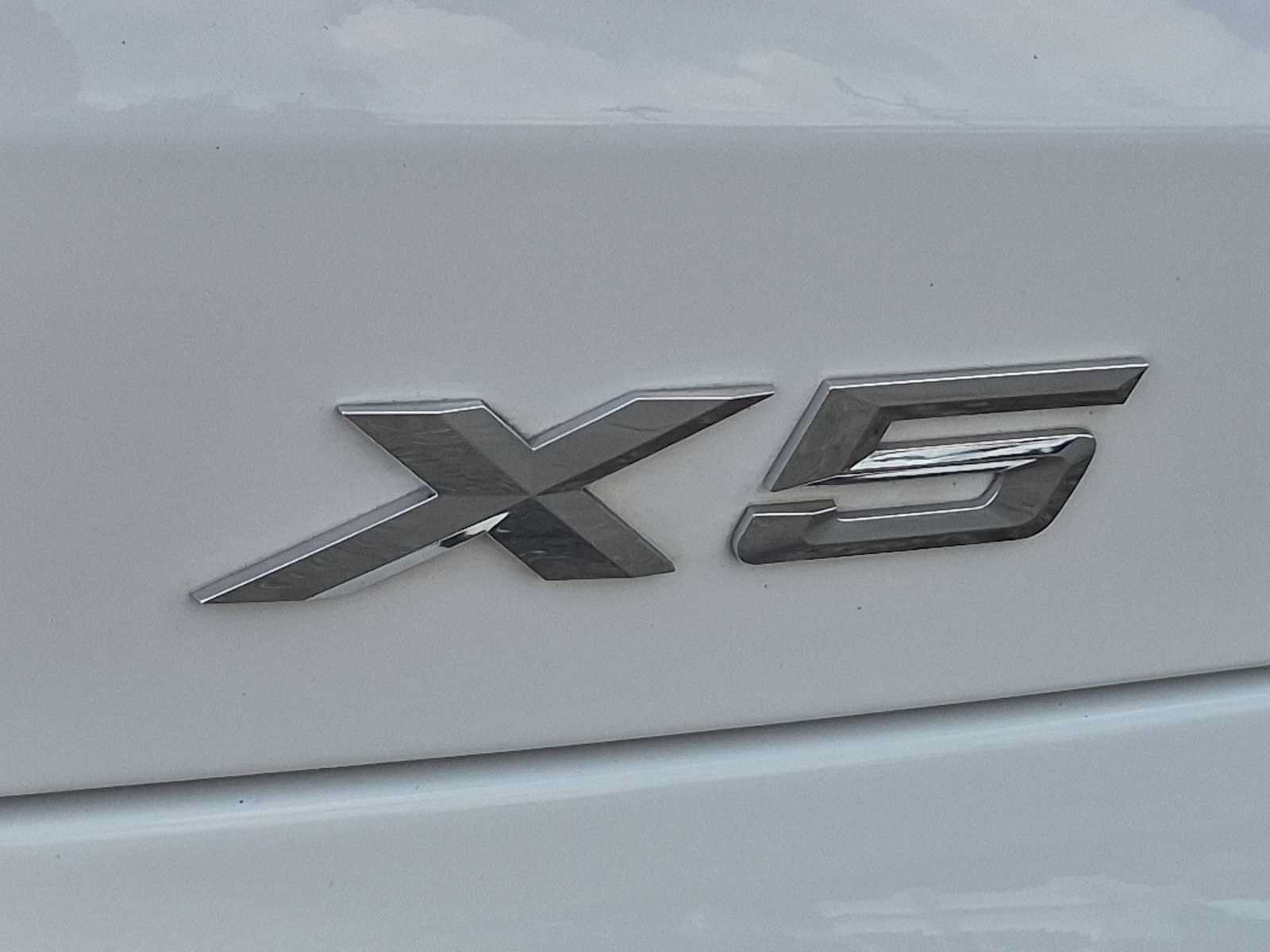 Used 2024 BMW X5 xDrive40i w/ Premium Package AWD/4WD image 13