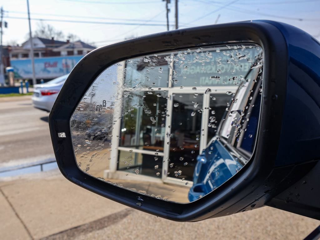 Certified 2025 Volkswagen Atlas SE w/ Black Wheel Package image 28