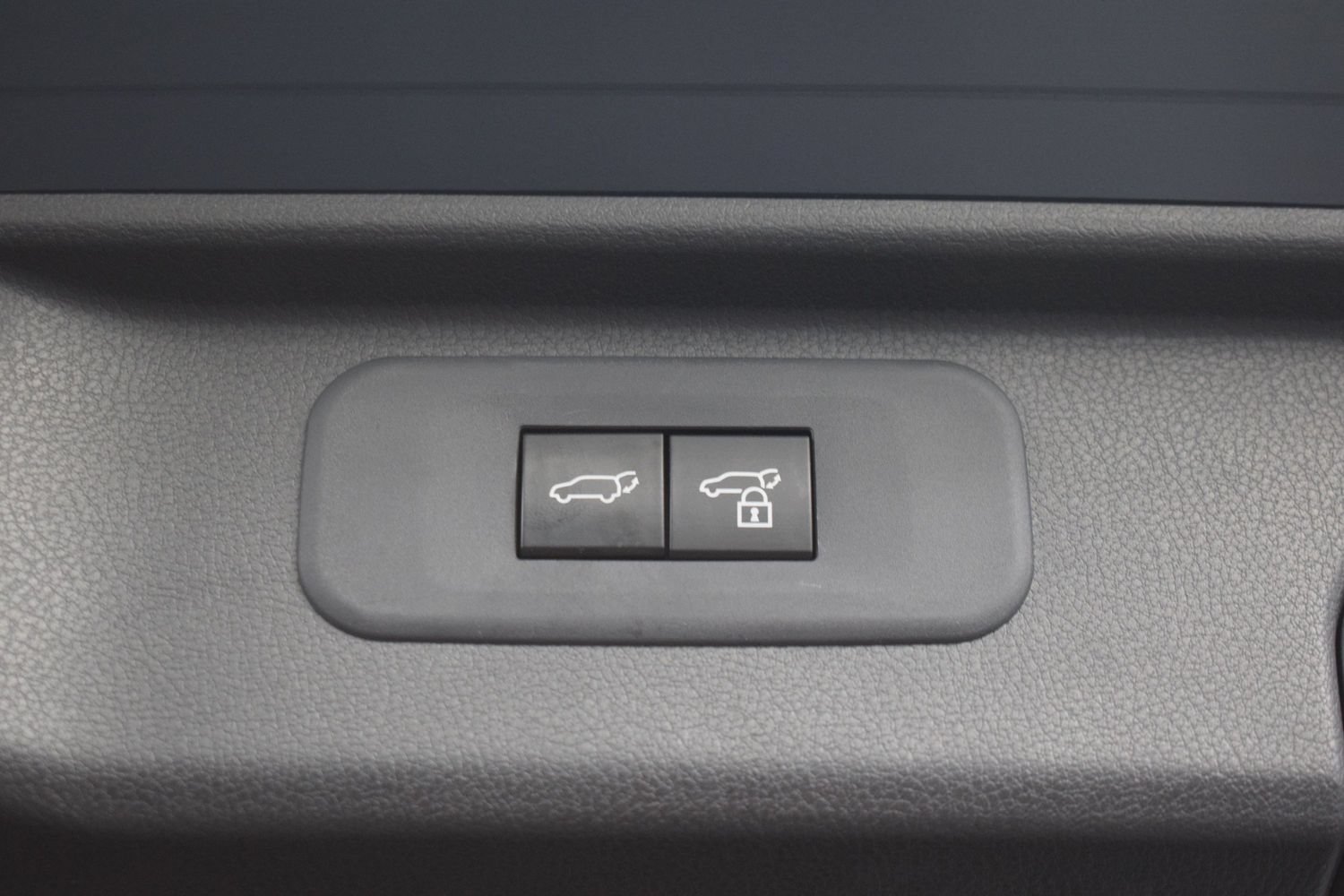 Used 2025 Toyota Grand Highlander AWD image 13