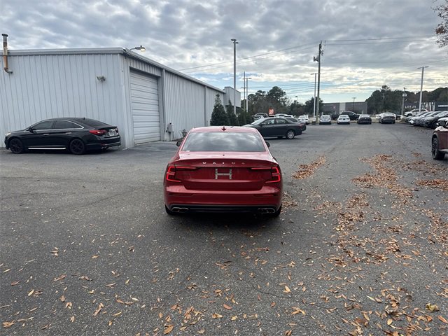 Used 2020 Volvo S60 T5 Momentum image 6