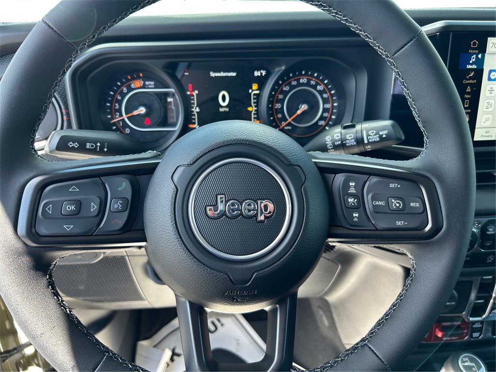 New 2025 Jeep Wrangler Rubicon w/ Technology Group image 17