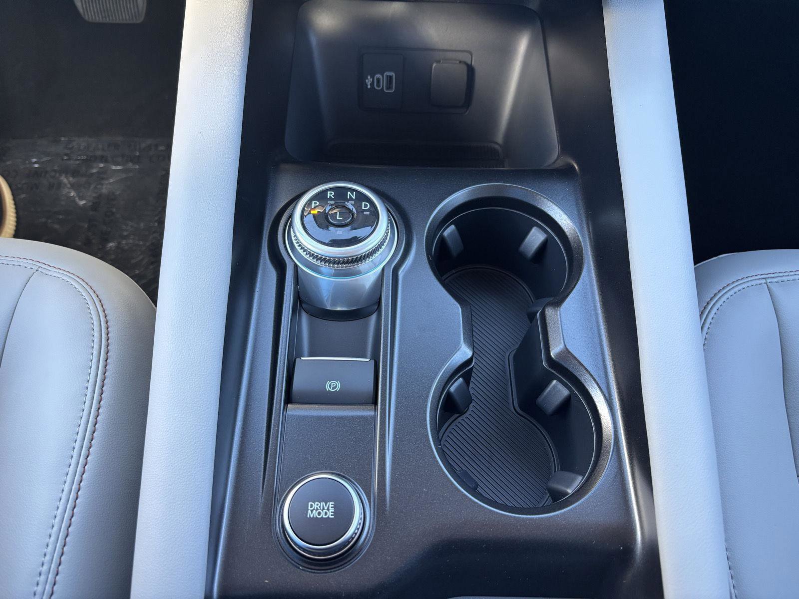 New 2026 Ford Explorer Active image 24