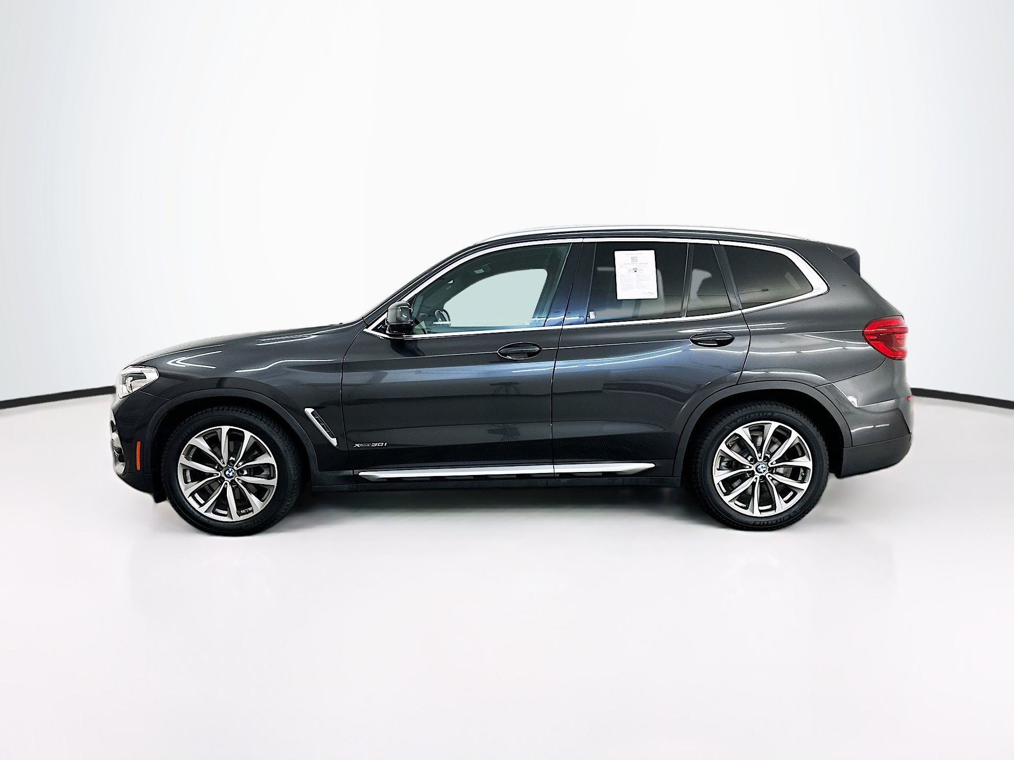 Used 2018 BMW X3 xDrive30i AWD/4WD image 4