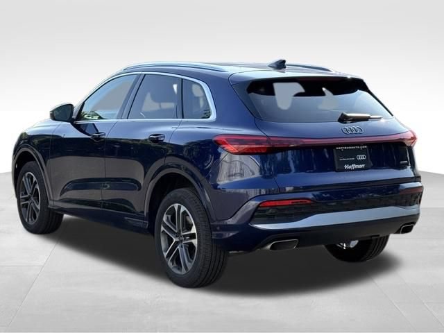 Used 2025 Audi Q5 Premium w/ Convenience Package AWD/4WD image 5