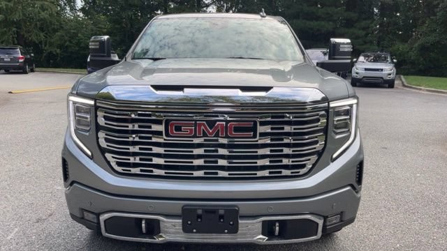 Used 2025 GMC Sierra 1500 Denali w/ Denali Reserve Package AWD/4WD image 3