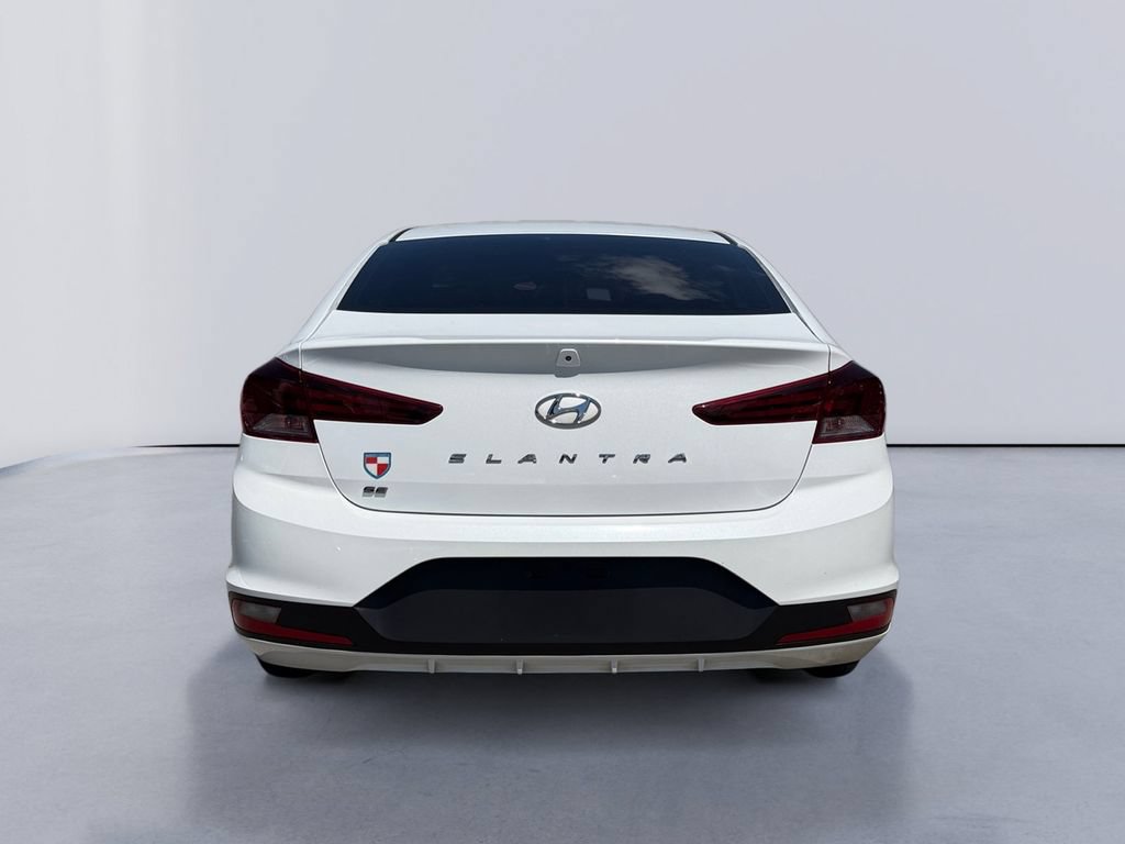 Used 2020 Hyundai Elantra SE w/ Cargo Package (C1) FWD image 4