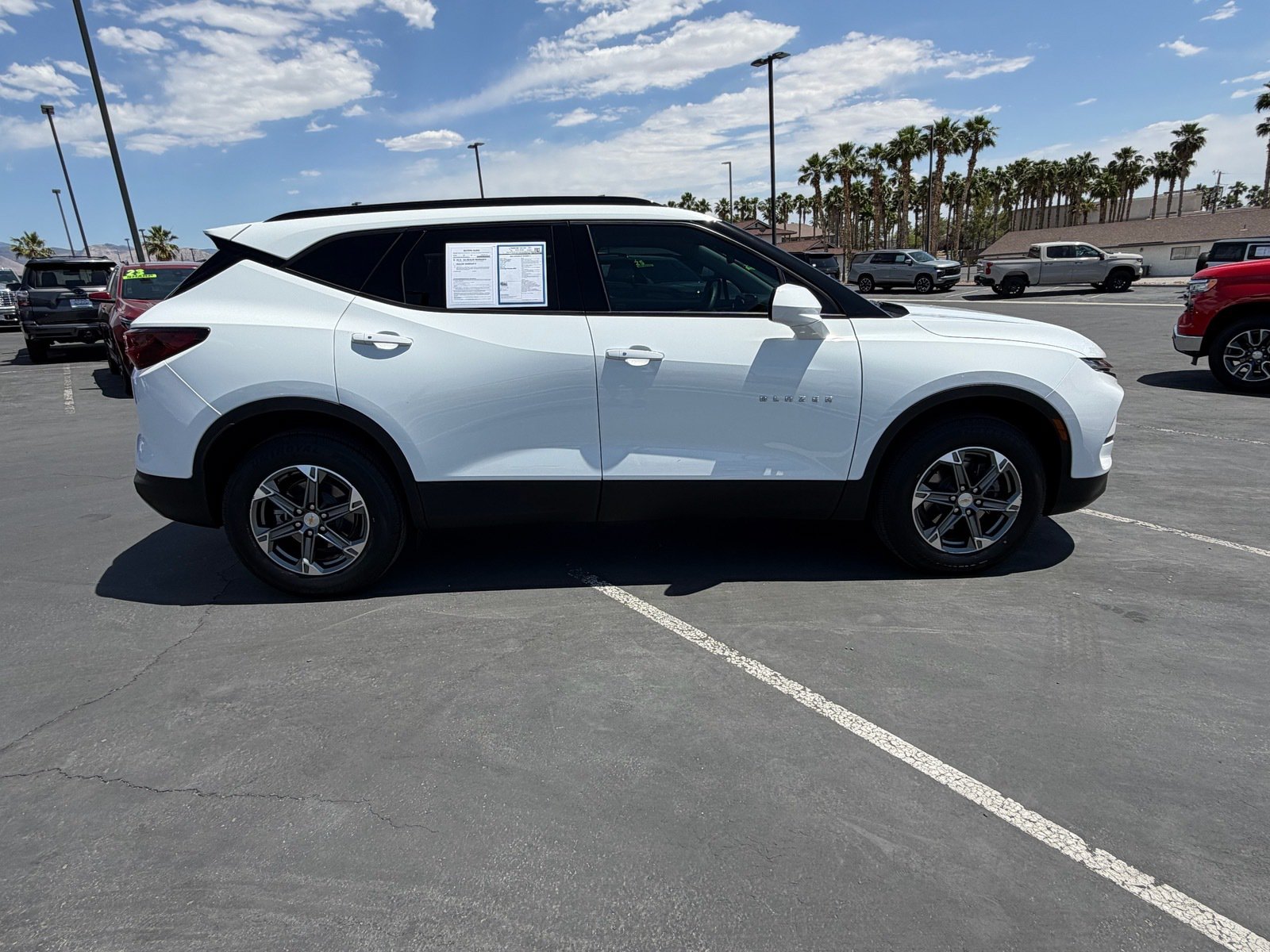 Used 2024 Chevrolet Blazer LT w/ Convenience Package FWD image 2