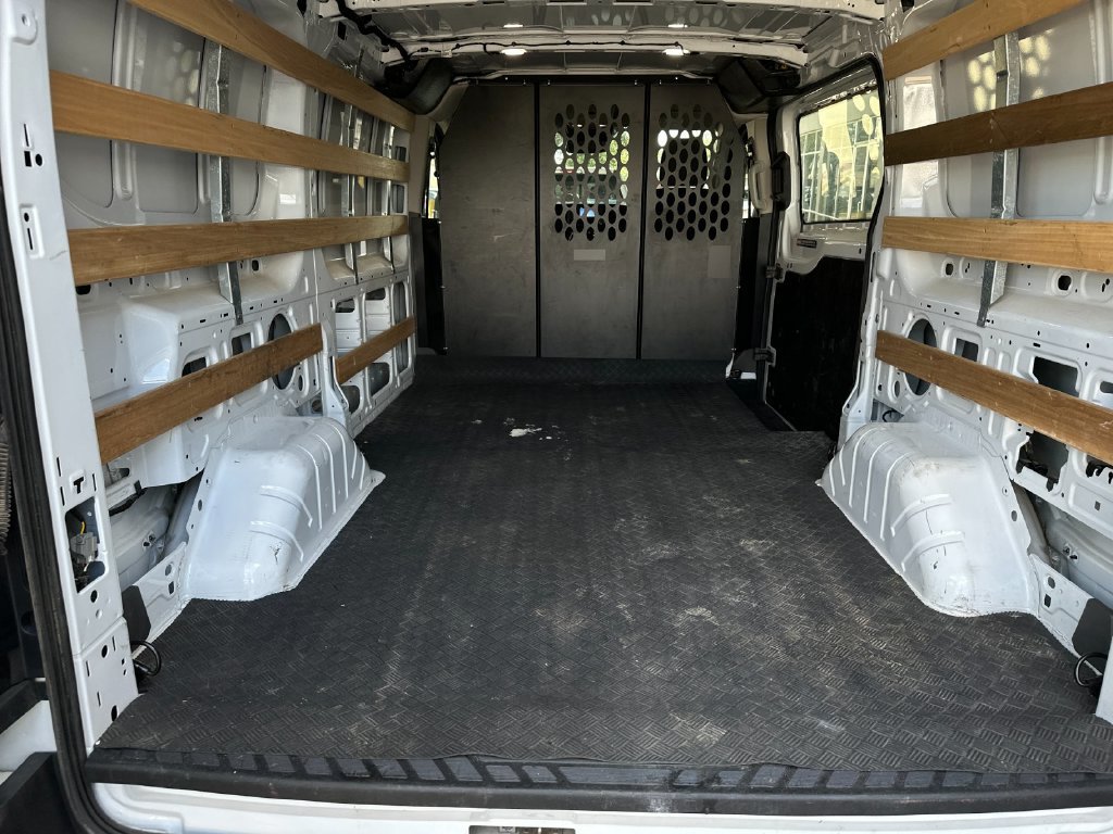 Used 2025 Ford Transit 250 Low Roof w/ Exterior Upgrade Package RWD image 13