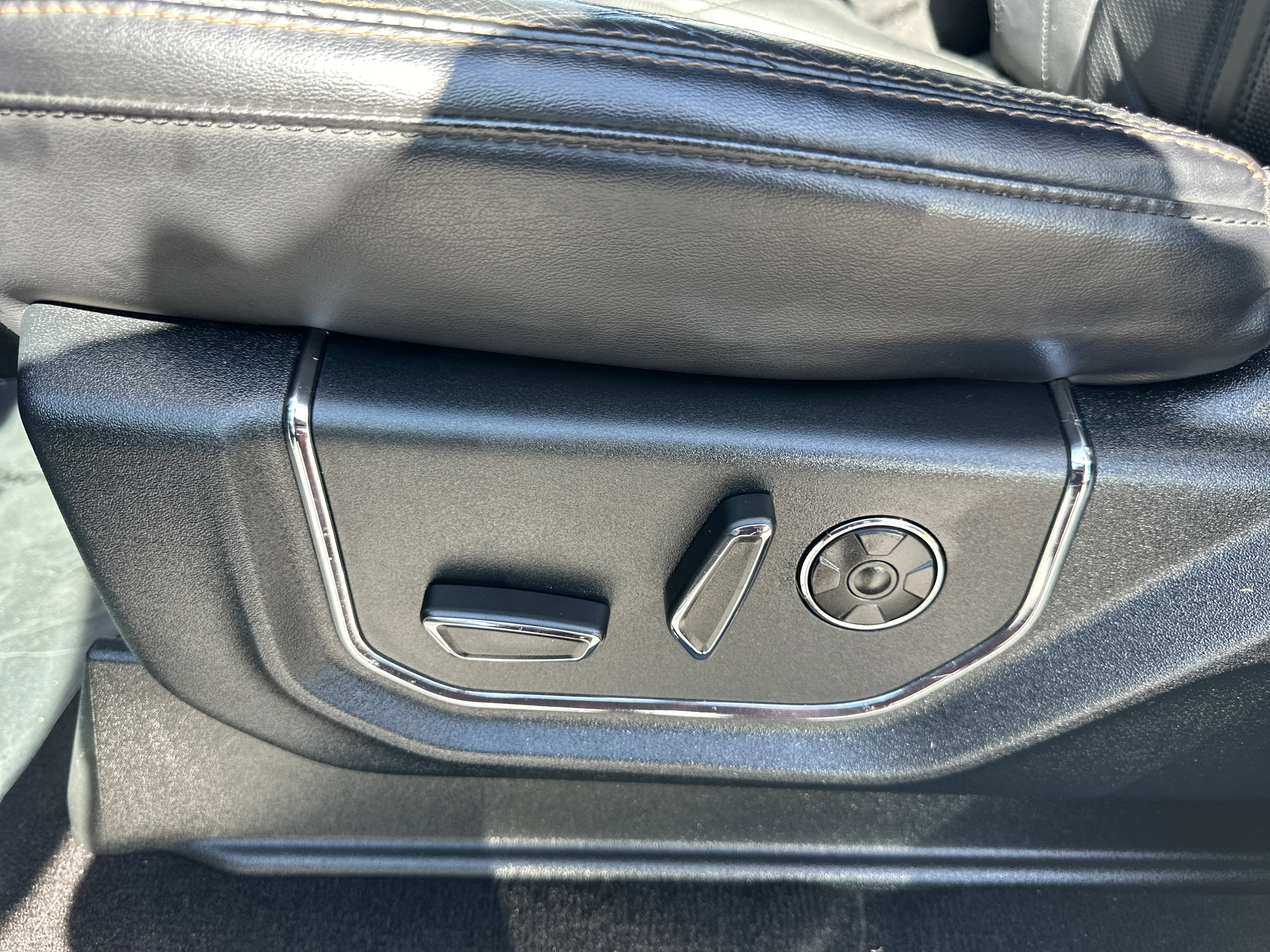 Used 2021 Ford Expedition Max Platinum image 13