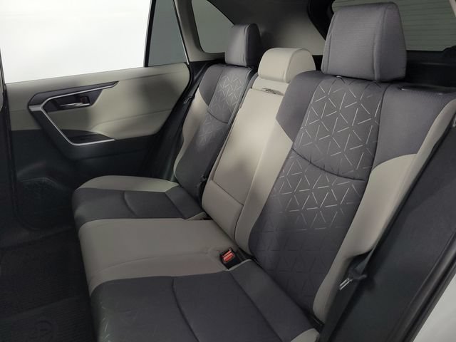 Used 2021 Toyota RAV4 XLE AWD/4WD image 20