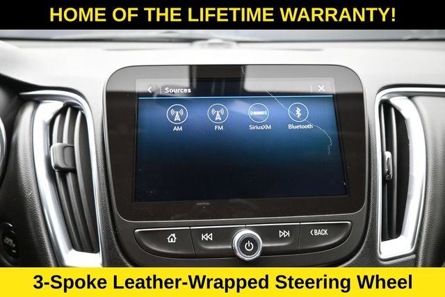 Used 2019 Chevrolet Malibu LT w/ Leather Package FWD image 25