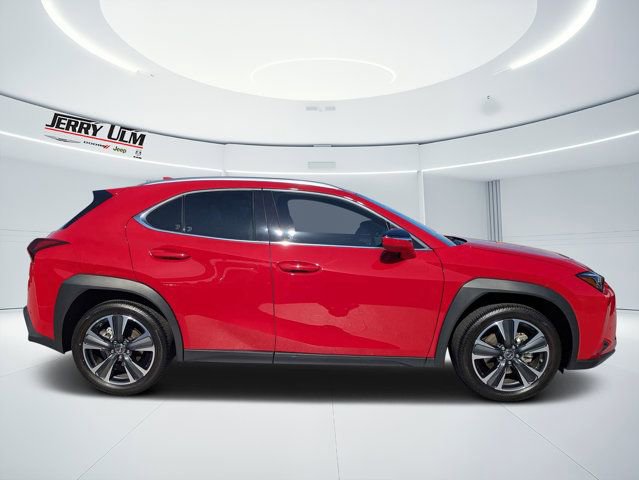 Used 2024 Lexus UX 250h FWD image 2
