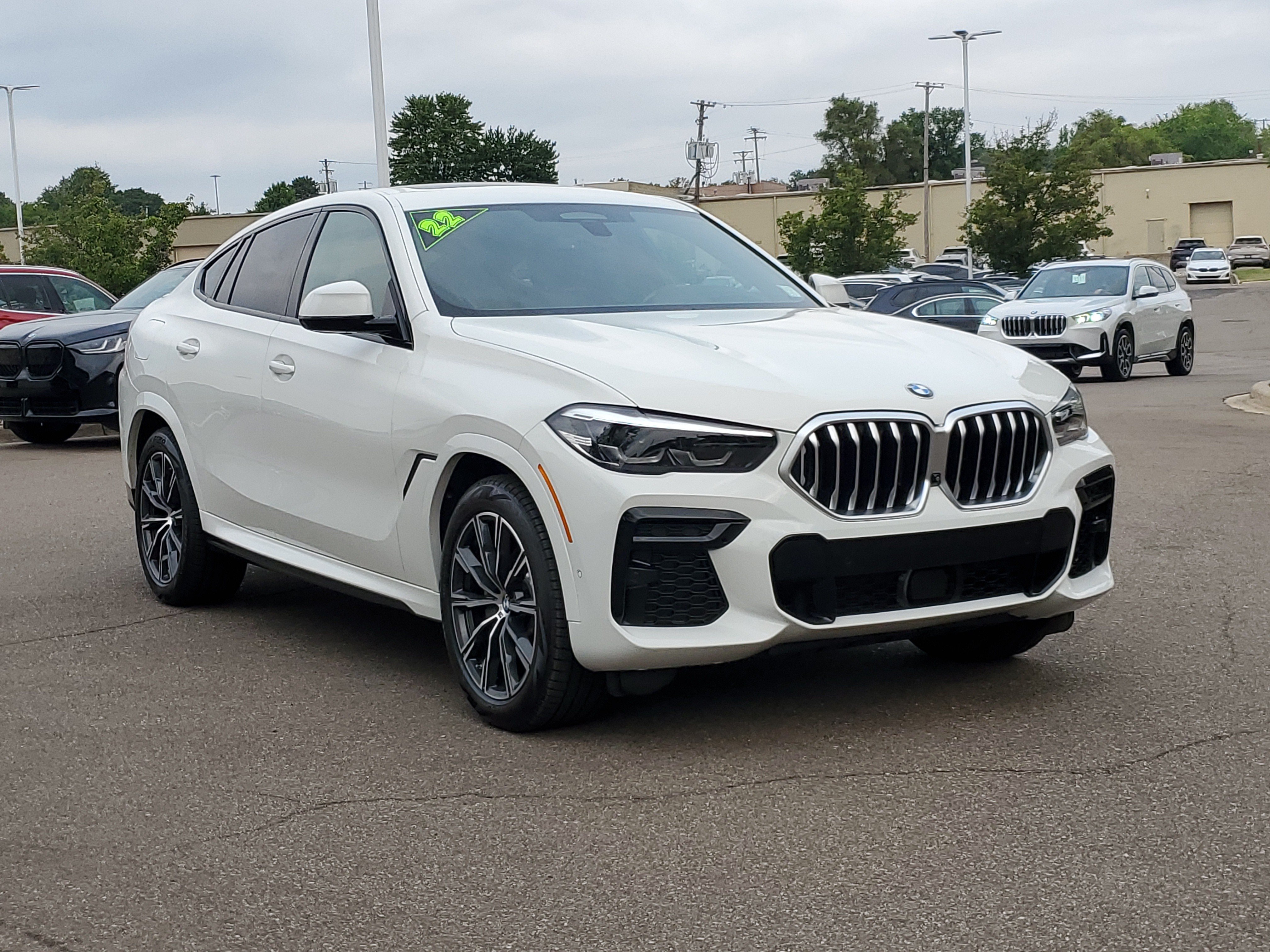 Used 2022 BMW X6 xDrive40i w/ M Sport Package AWD/4WD image 7