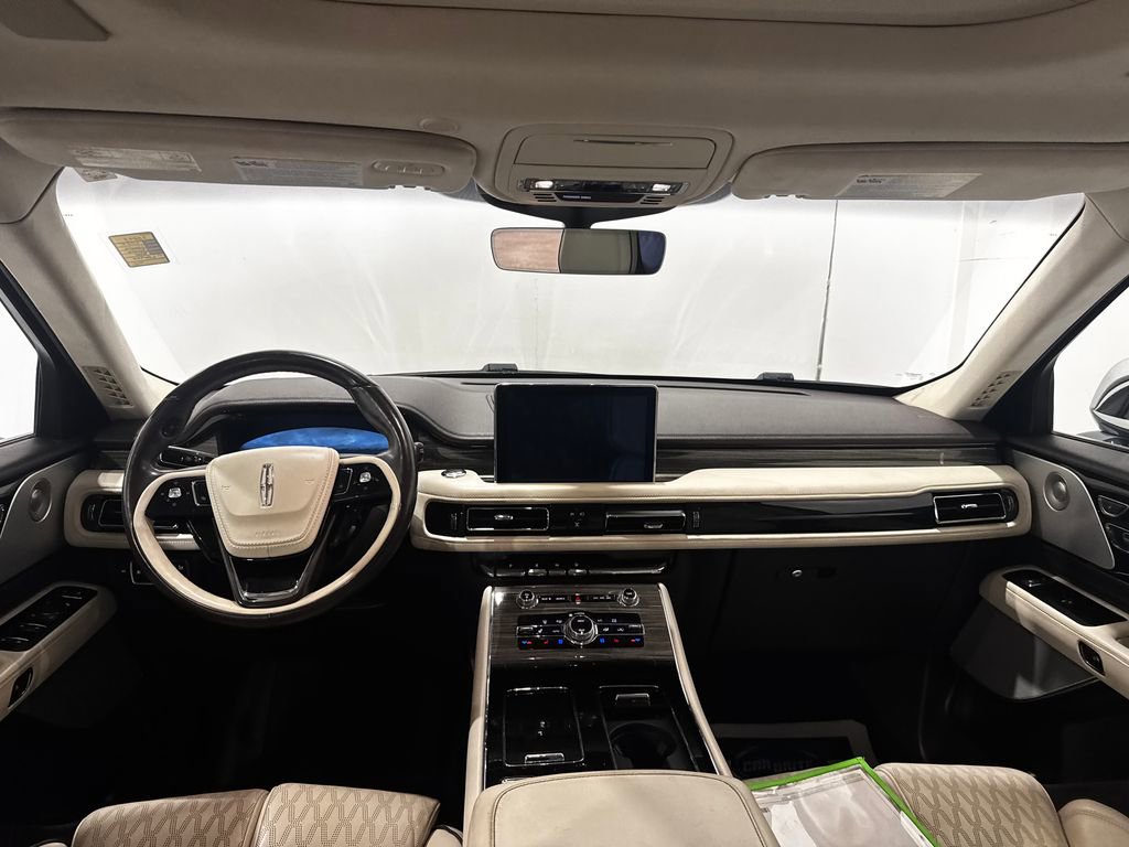 Used 2020 Lincoln Aviator Black Label w/ Dynamic Handling Package image 2