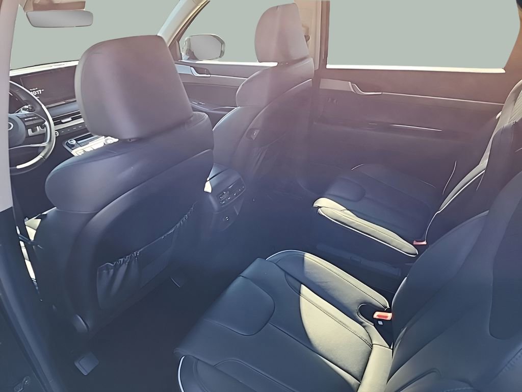 Used 2025 Hyundai Palisade SEL FWD image 19