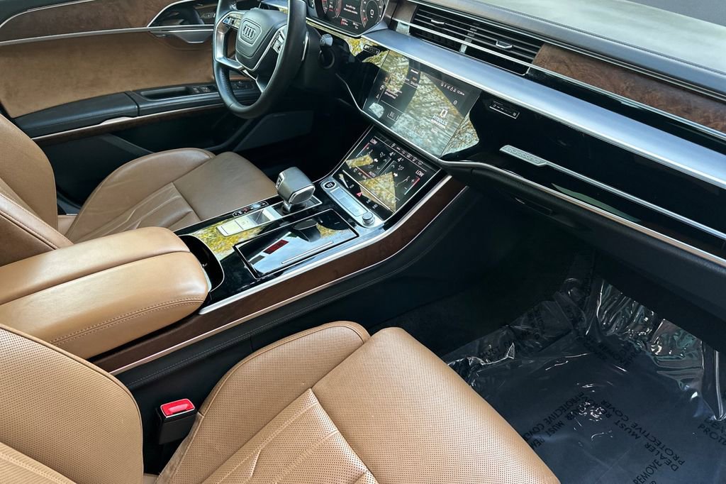 Used 2021 Audi A8 L 4.0T image 15