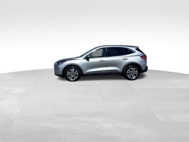 Certified 2022 Ford Escape SEL w/ Technology Package image 2