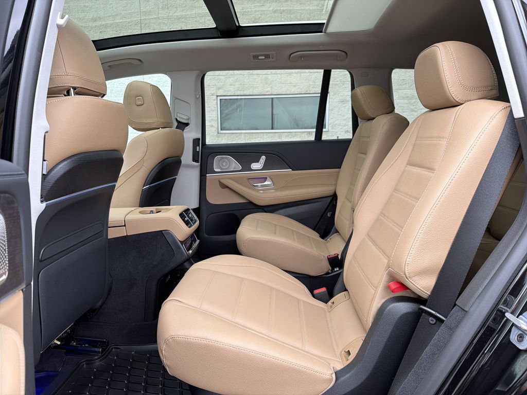 New 2026 Mercedes-Benz GLS 450 4MATIC image 14