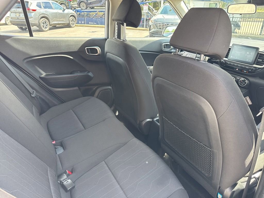 Used 2021 Hyundai Venue SE FWD image 31