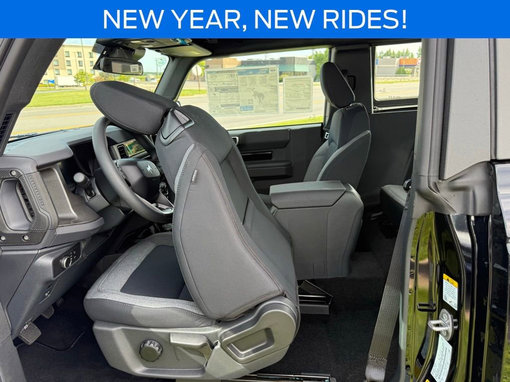 New 2025 Ford Bronco 2-Door image 7